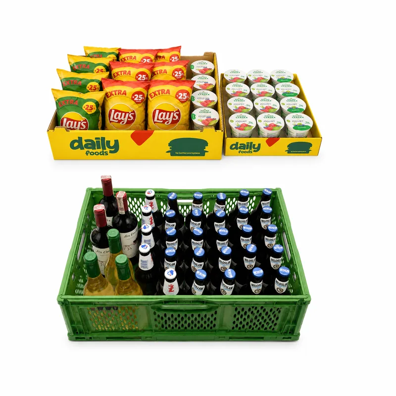 Zestaw na firmową imprezę — chipsy, precelki, soki NFC, piwo i wino